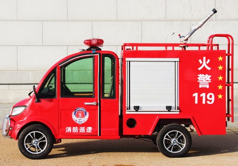 小型灑水車多少錢一輛_電動微型四輪消防小型灑水車2