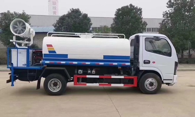國六東風多利卡5噸5方灑水車圖片 國六東風多利卡5噸5方灑水車圖片